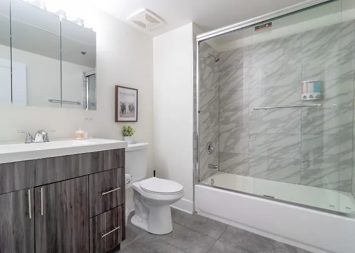 Mccormick Place Secret Oasis With Optional Parking For Up To 8 Guests Appartement Chicago