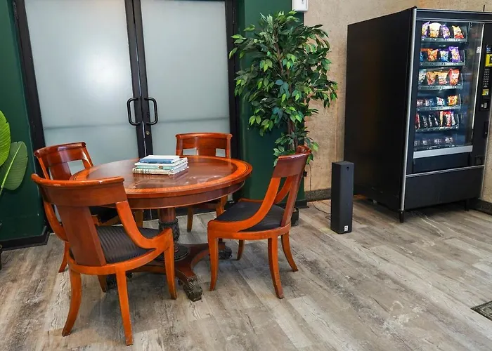 Appartement Mccormick Place Secret Oasis With Optional Parking For Up To 8 Guests *
